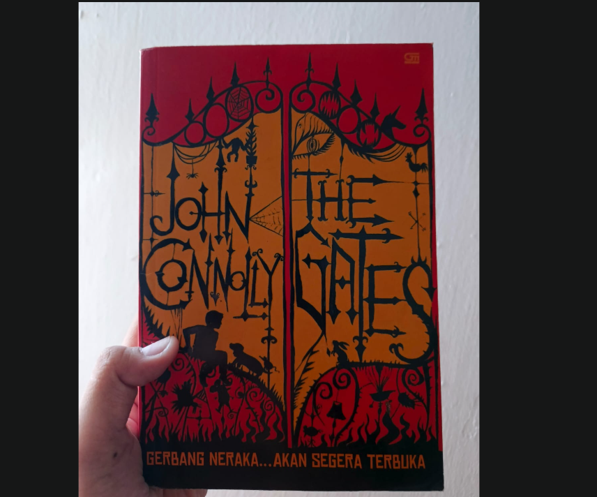 Novel The Gates (John Connolly) [Second Original Gramedia]